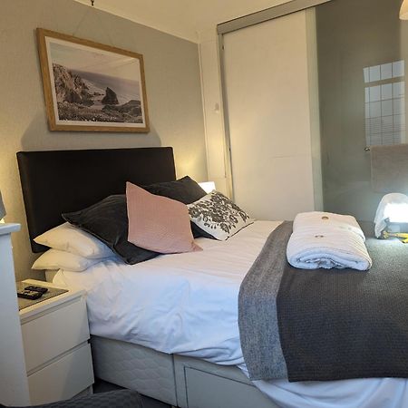 En-Suite Nook Near Forest & Sea, Great Value With Fridge, Microwave And Tv Lymington Eksteriør billede